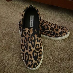 Steve Madden Leopard sneakers